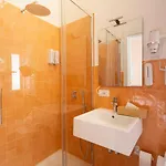 Bed and Breakfast Sun&city - Station 4*