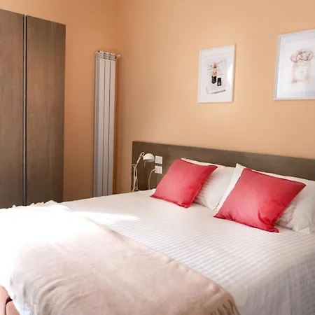 Sun&city - Station Bed and Breakfast 4*