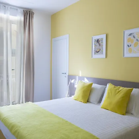 Sun&city - Station 4* Νάπολη